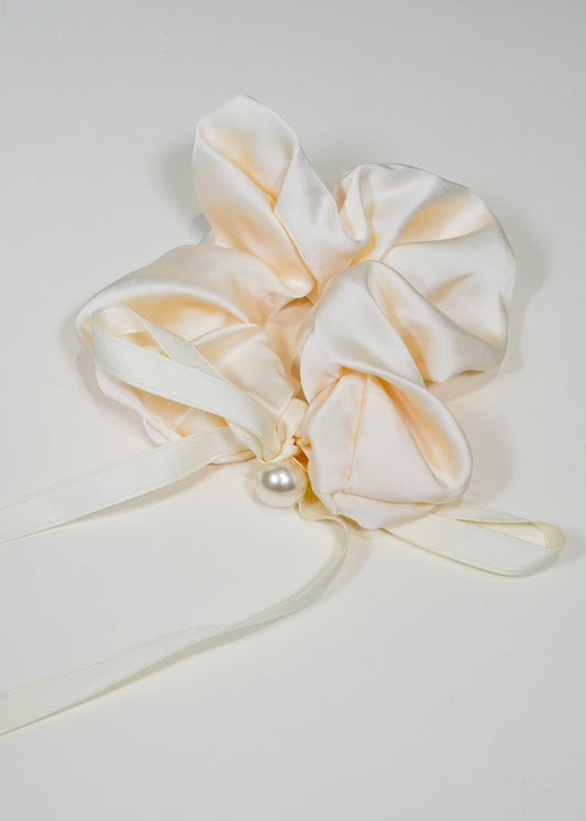 H25001 Bow Scrunchies
