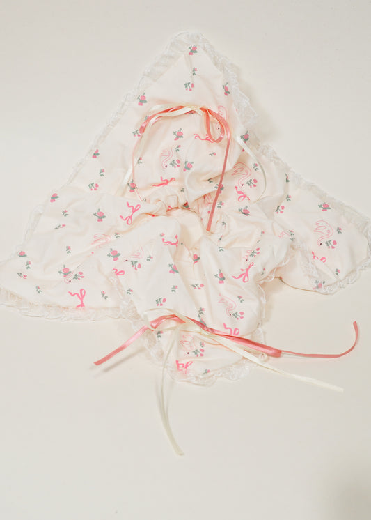 H25005 White Scrunchie with Bow